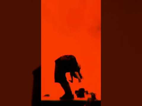 Billie eilish possessed by a demon on stage